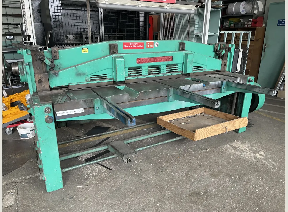 Cisaille Guillotine BOMBLED 2000 x 4 1