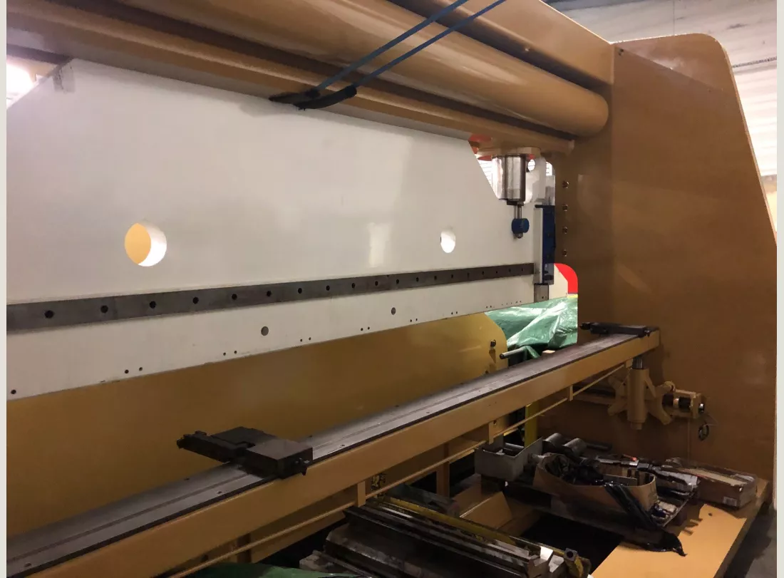 Reconditionnement complet de vos presses plieuses 13