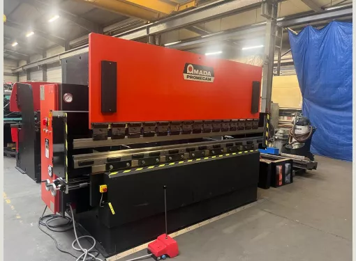 Presse Plieuse AMADA PROMECAM 3000 x 100T
