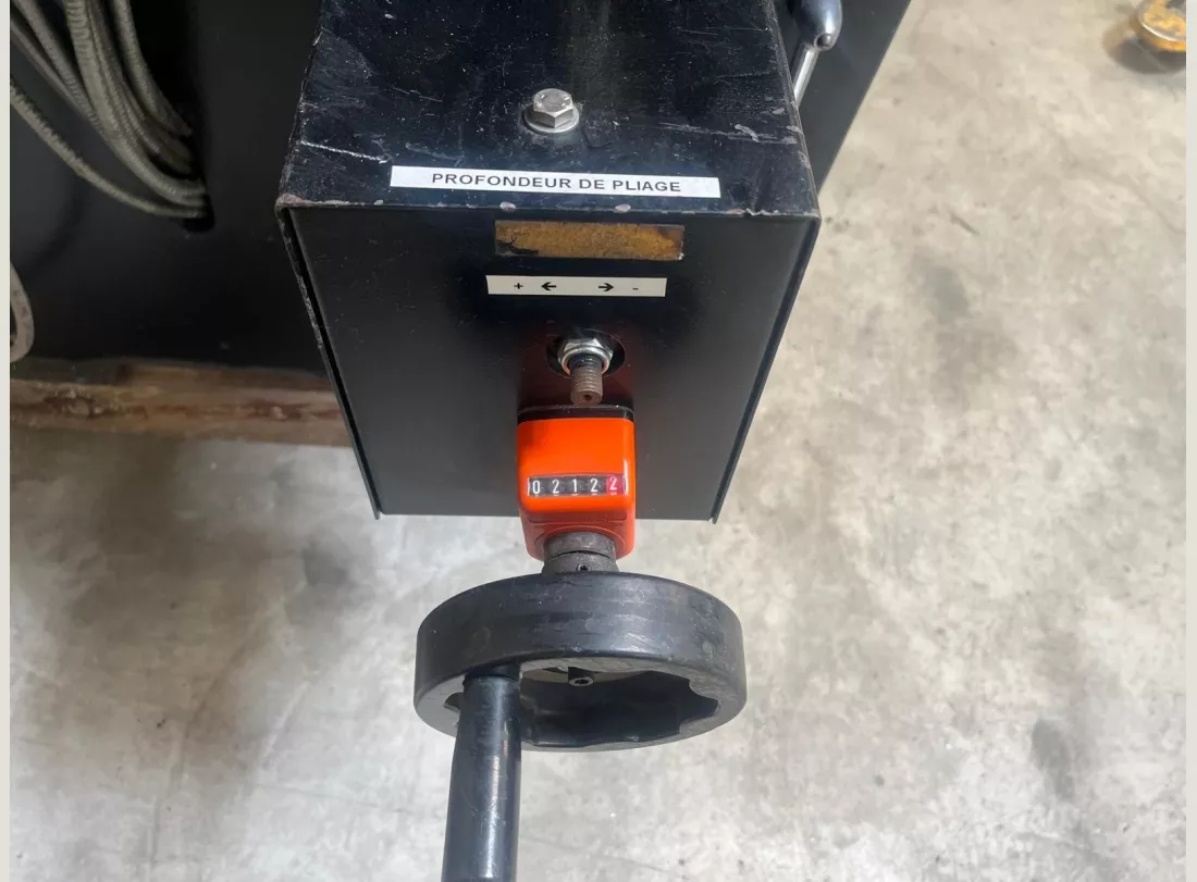 Presse Plieuse PROMECAM 1200 x 25T 4