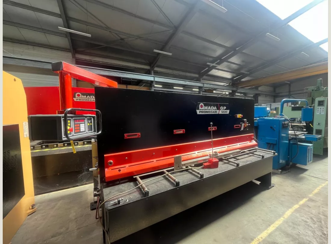 Cisaille AMADA PROMECAM GP1230 2