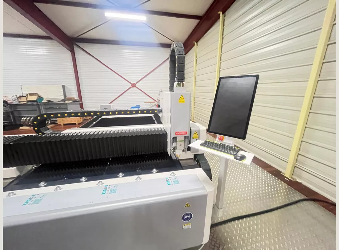 Machine de découpe LASER DX1530FL 3