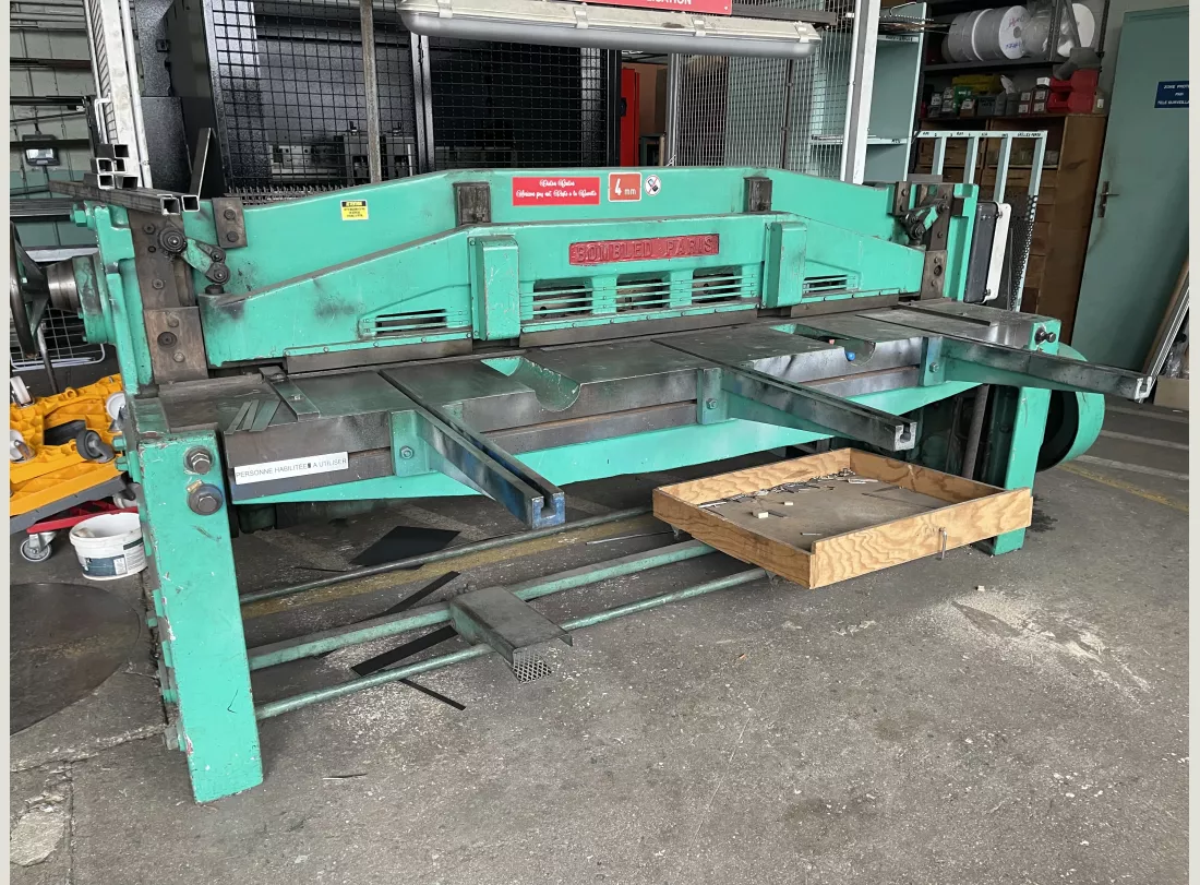 Cisaille Guillotine BOMBLED 2000 x 4 1