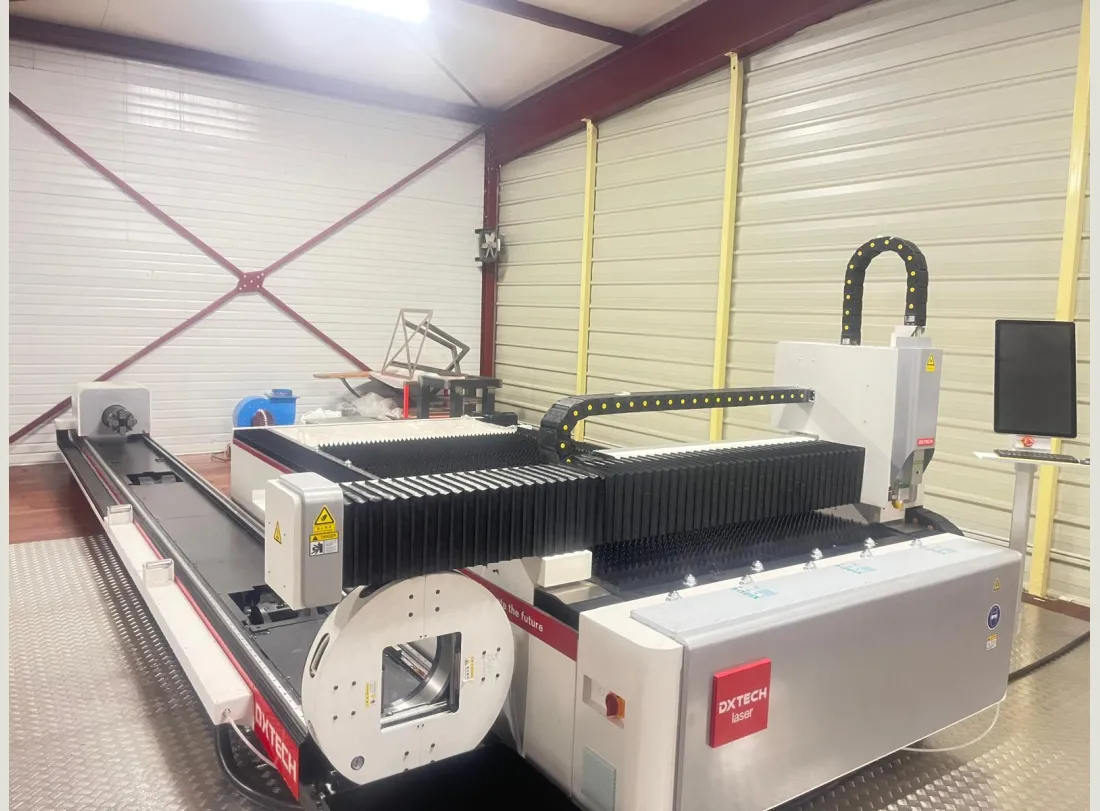 Machine de découpe LASER DX1530FL 1