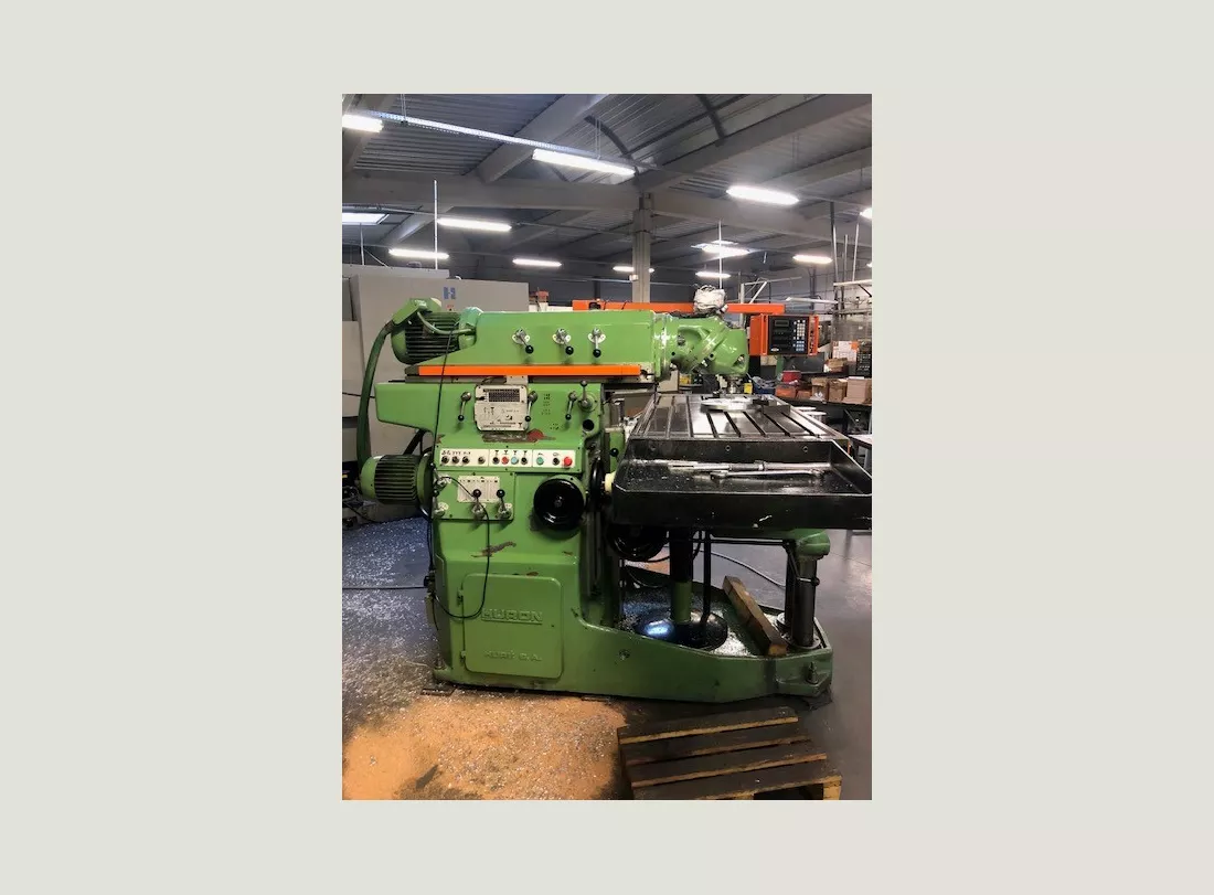 Fraiseuse HURON MU50 1