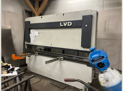 Presse Plieuse LVD 3000 x 135T