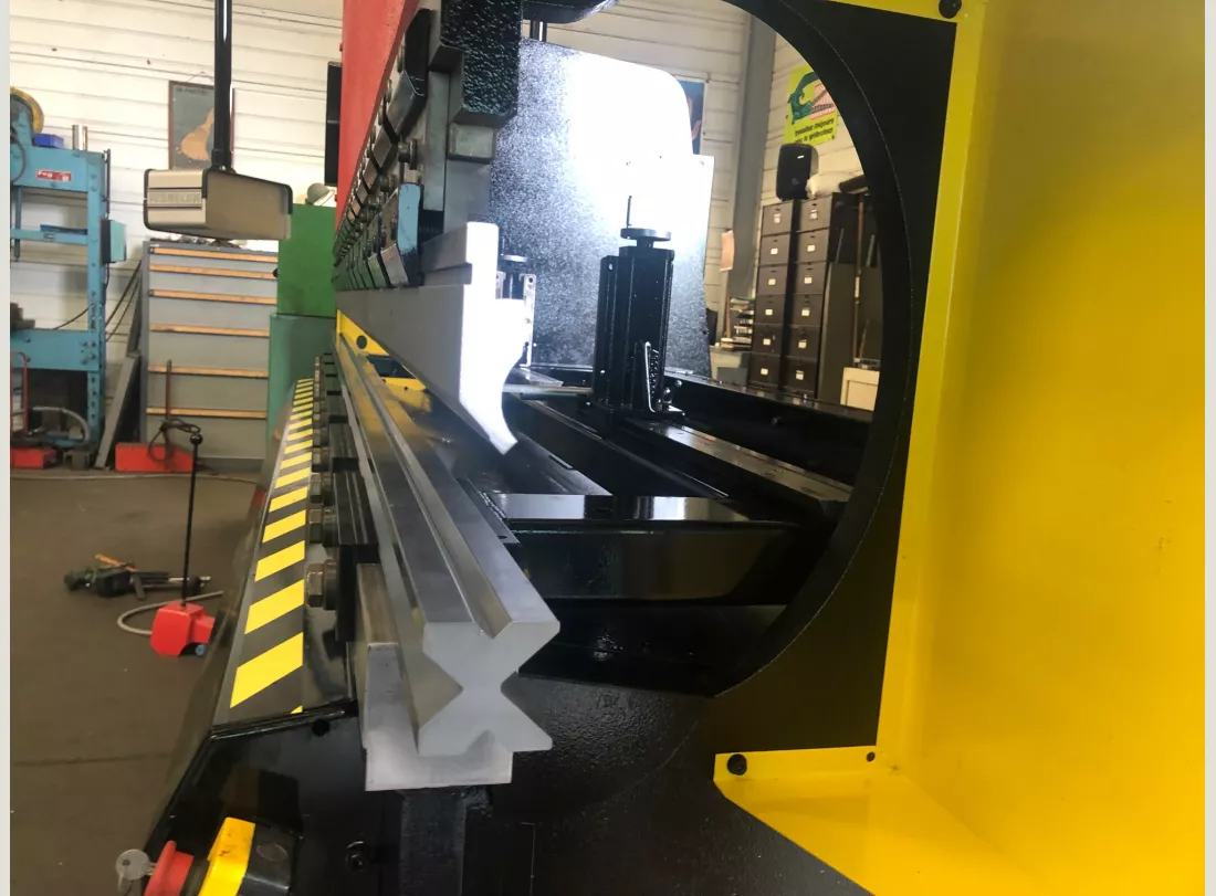 Reconditionnement complet de vos presses plieuses 6