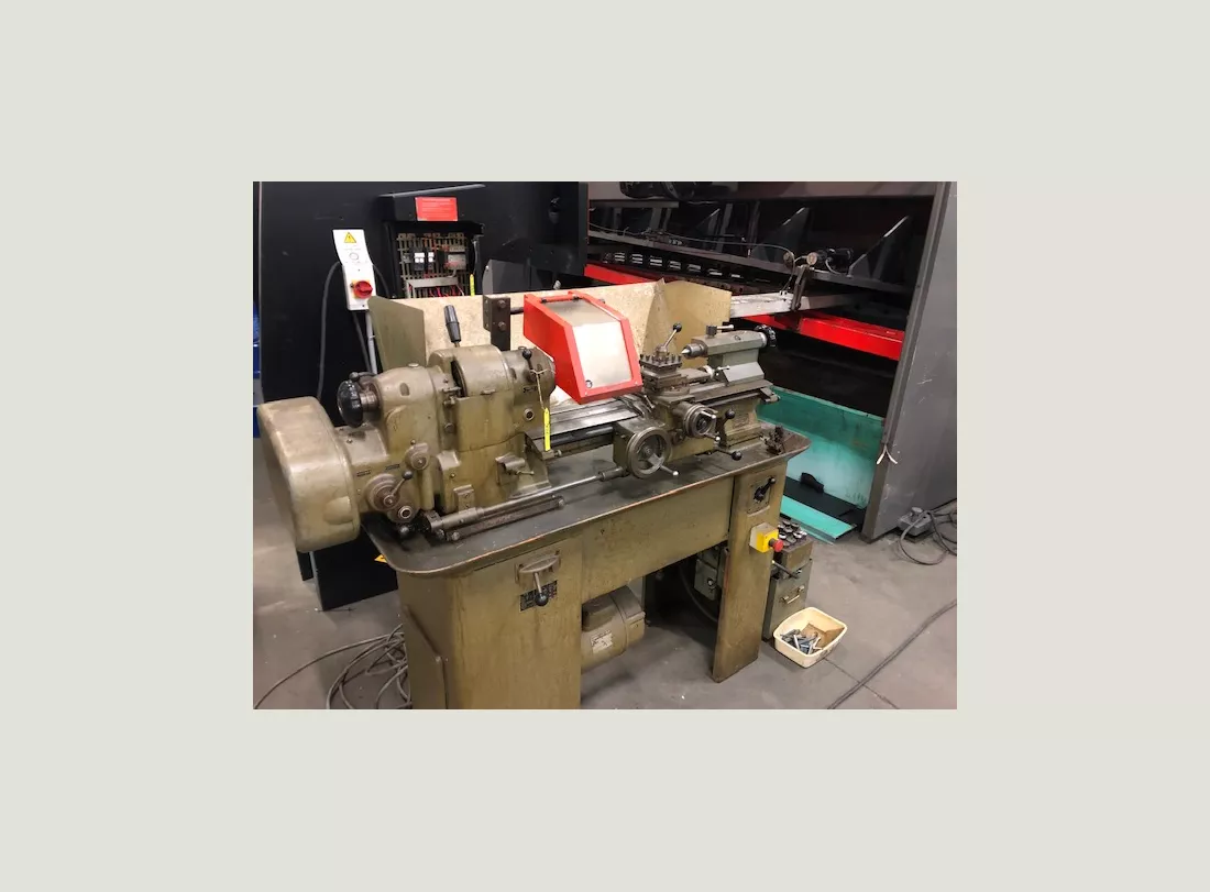 Tour SCHAUBLIN 102 VM 1