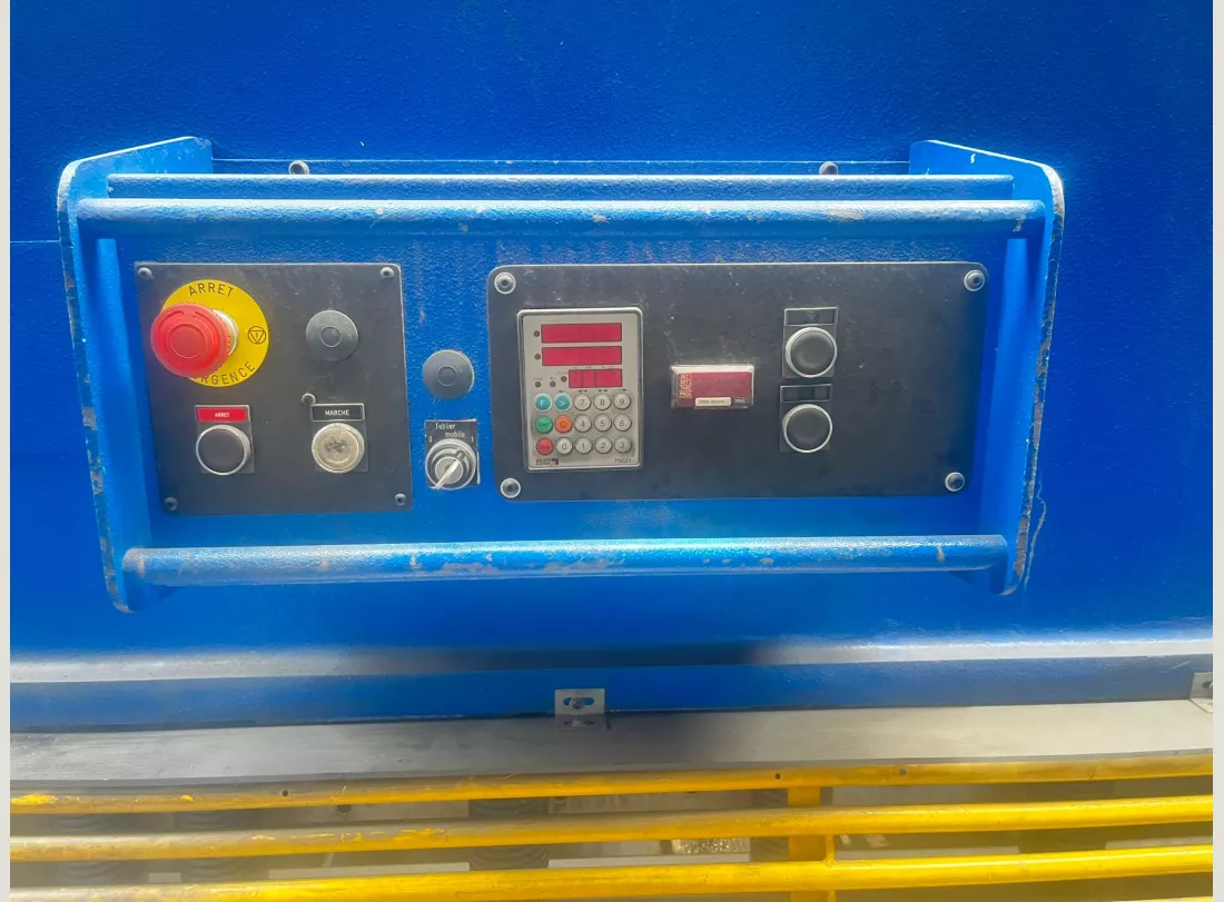 Cisaille SAGITA 4000 x 8 3