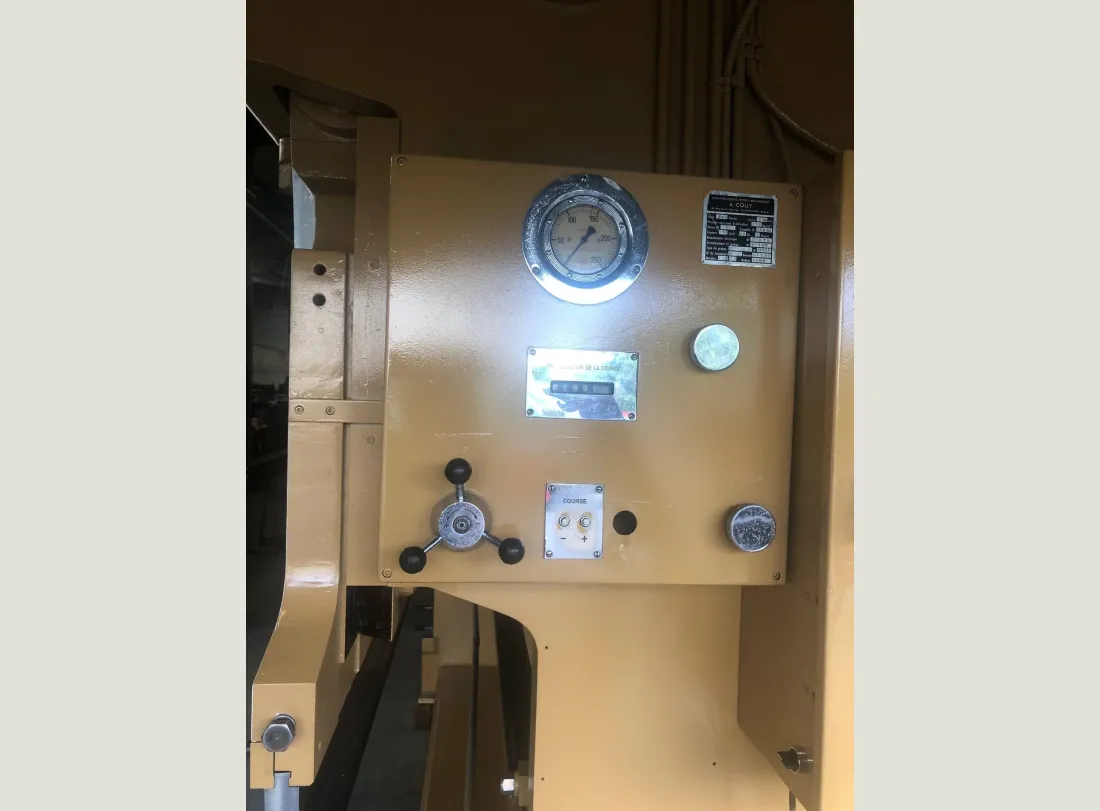 Presse Plieuse COLLY 3000 x 140T 6