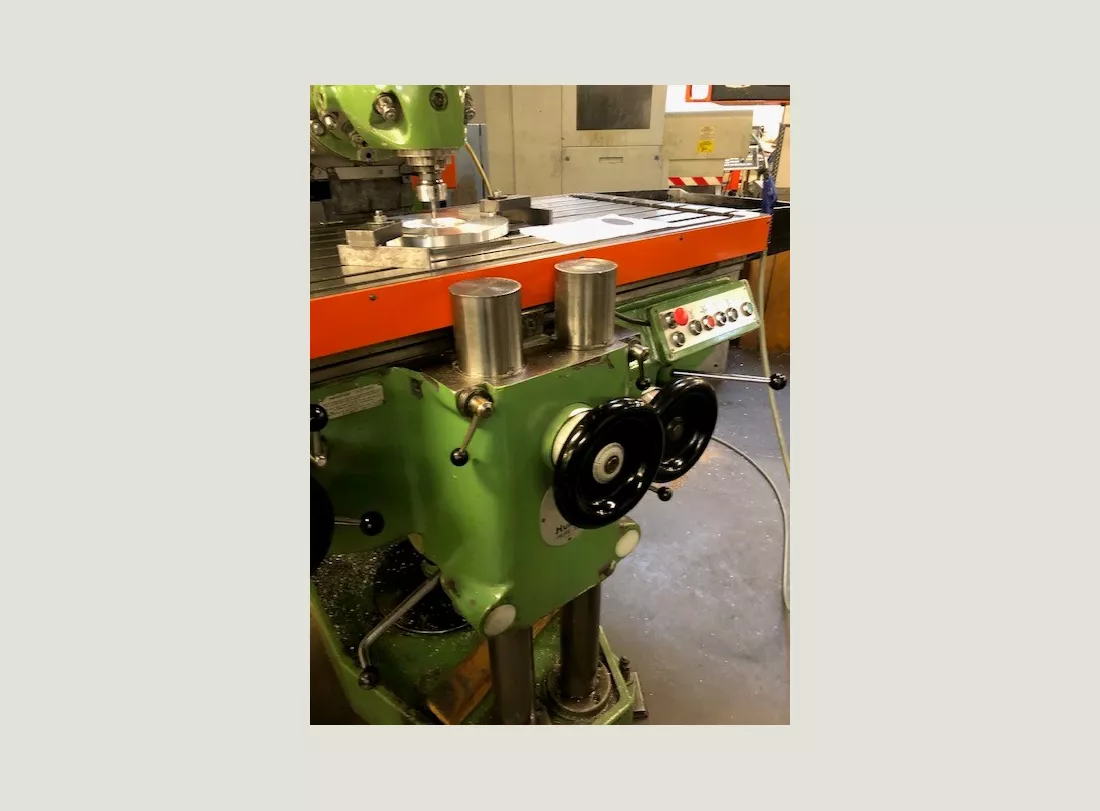 Fraiseuse HURON MU50 5
