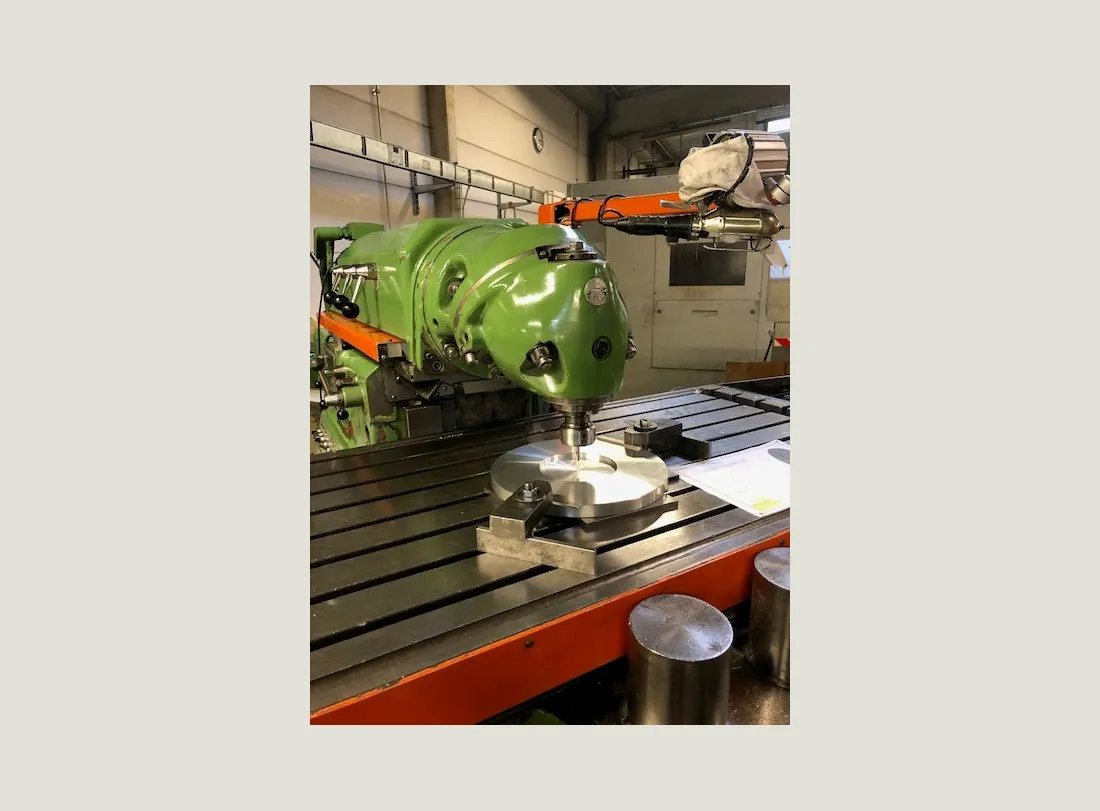 Fraiseuse HURON MU50 3