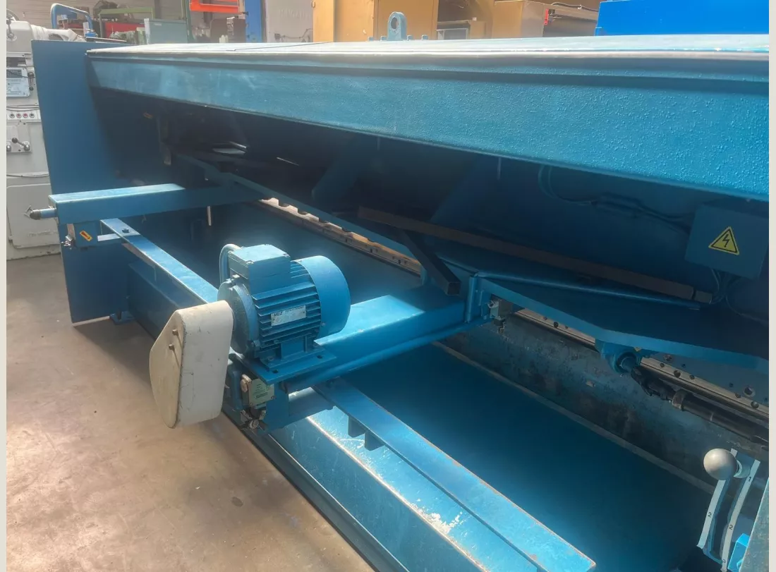Cisaille HACO 3000 x 6 3