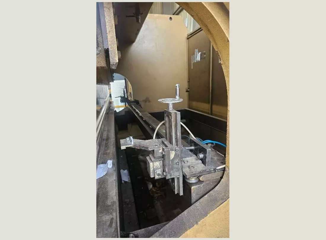 Presse Plieuse COLLY 3000 x 125T 9