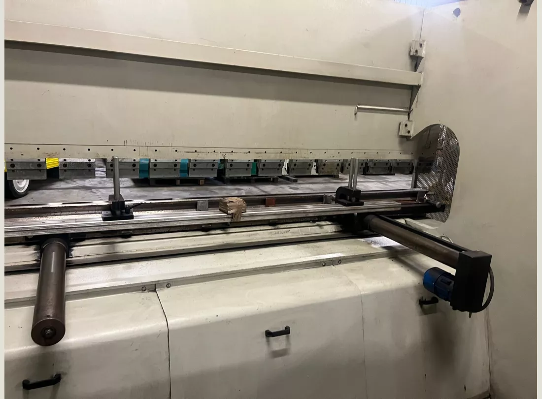 Presse Plieuse MACFORM QA 30-100 9