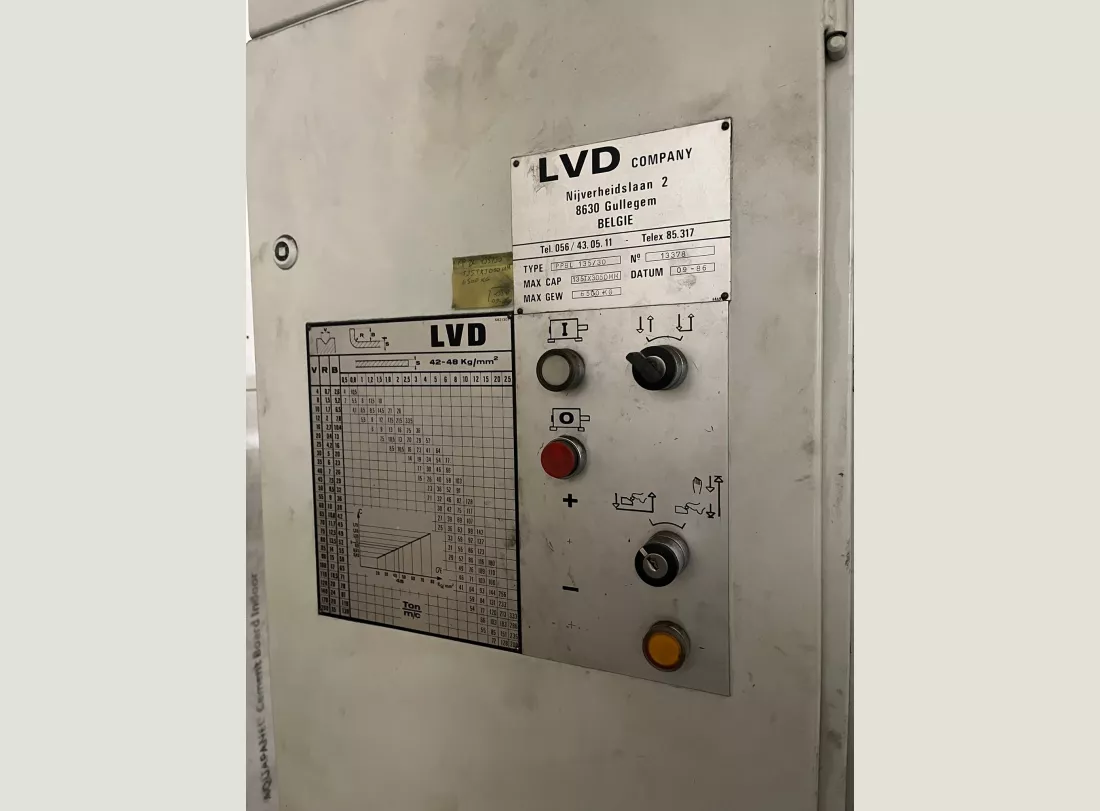 Presse Plieuse LVD 3000 x 135T 4